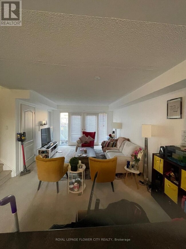 Building Photo - 3135 Boxford Cres