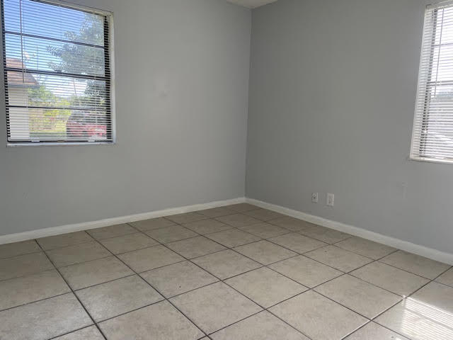 Building Photo - 4899 Badger Rd