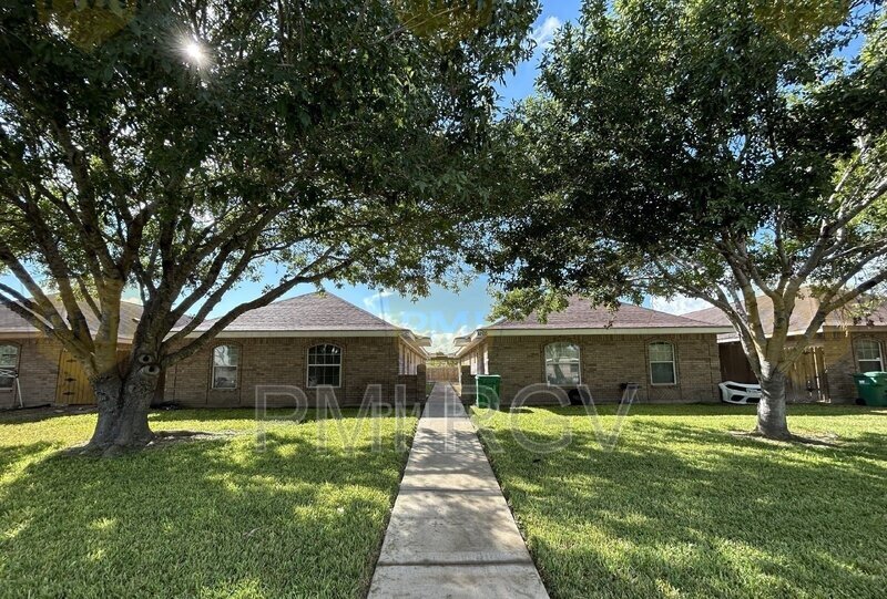 2205 N Erica St Unit 4, Pharr, TX 78577 Condo for Rent in Pharr, TX