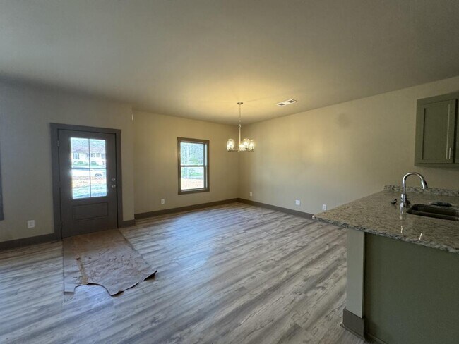 Building Photo - 50 Richardson St