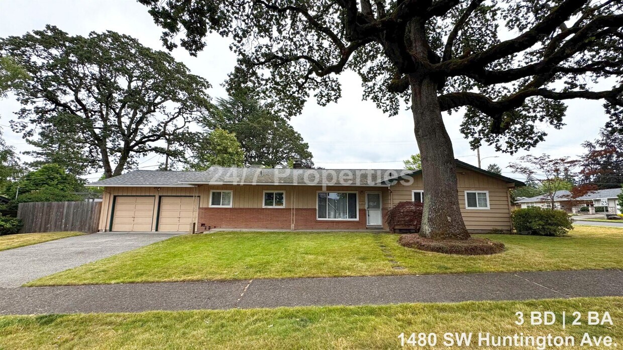 Comfortable 3 BD | 2 BA - Cedar Hills Neighborhood - Comfortable 3 BD | 2 BA - Cedar Hills Neighborhood