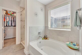 Building Photo - 13008 Cobalt Cove Ct