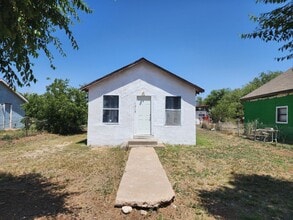 Building Photo - 1010 N Avenue A