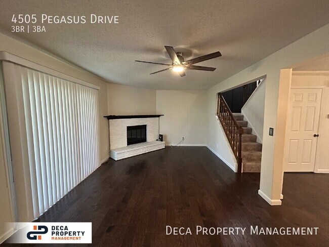 Foto del edificio - 4505 Pegasus Dr