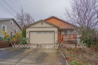 Building Photo - 1114 Division St