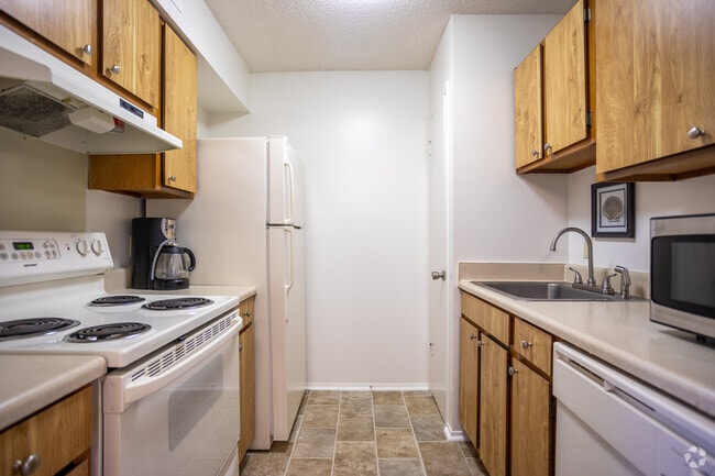 1BR,1BA - Northwoods Apartments