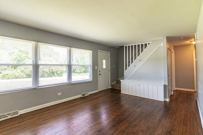Building Photo - 1038 Glendell Ave
