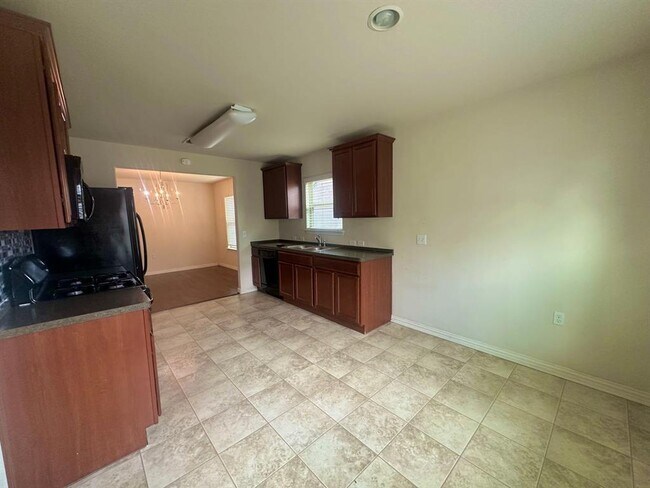 Building Photo - 4220 Creede Dr