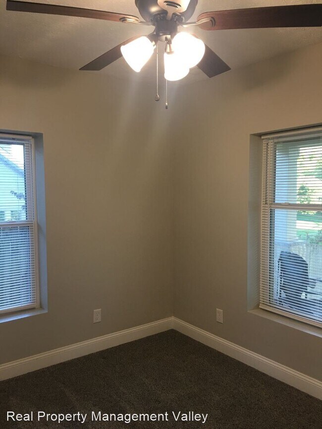 Foto del edificio - 3 br, 2 bath House - 2562 Main Street