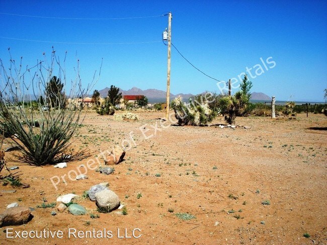 Building Photo - 3 br, 2 bath House - 7655 El Centro