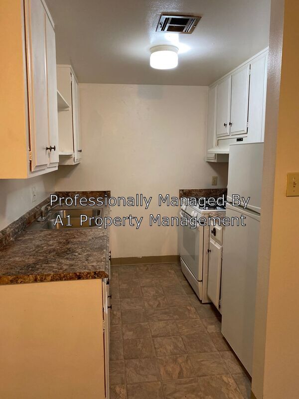Building Photo - 4916 Douvan Ct