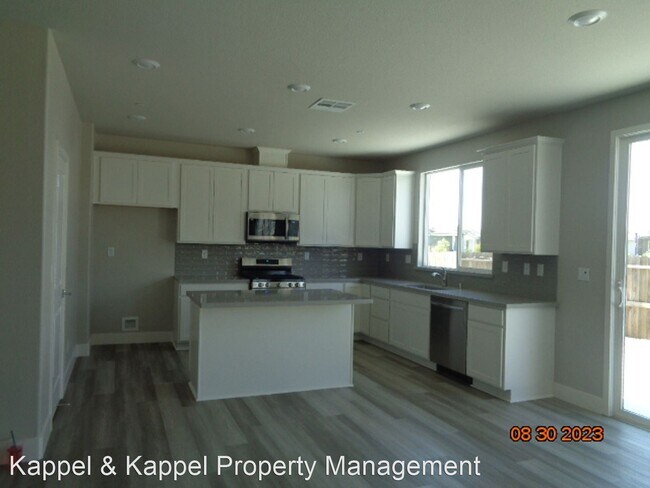 Foto del edificio - 3 br, 2 bath House - 500 Karnail Street