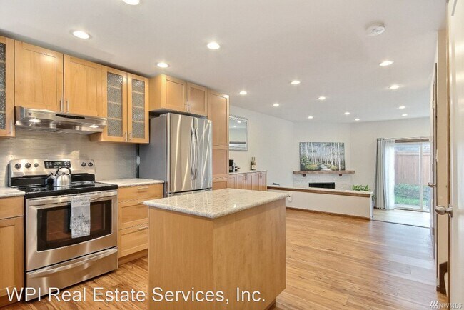 Foto del edificio - 2 br, 1.5 bath House - 131 146th Ave SE