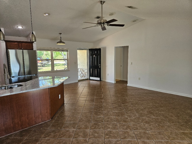 Building Photo - 5179 Montford Cir