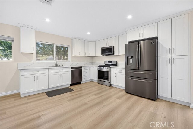 Foto del edificio - 5405 Ruthwood Dr