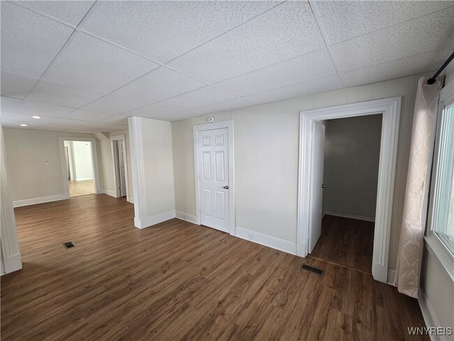 Building Photo - 33 Trowbridge St