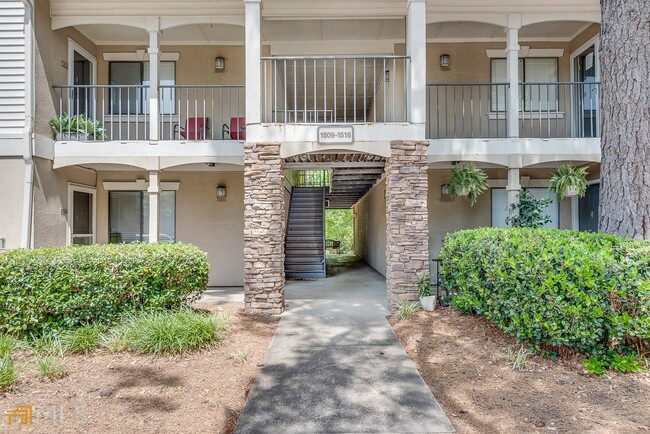 Building Photo - 1516 Wingate Way