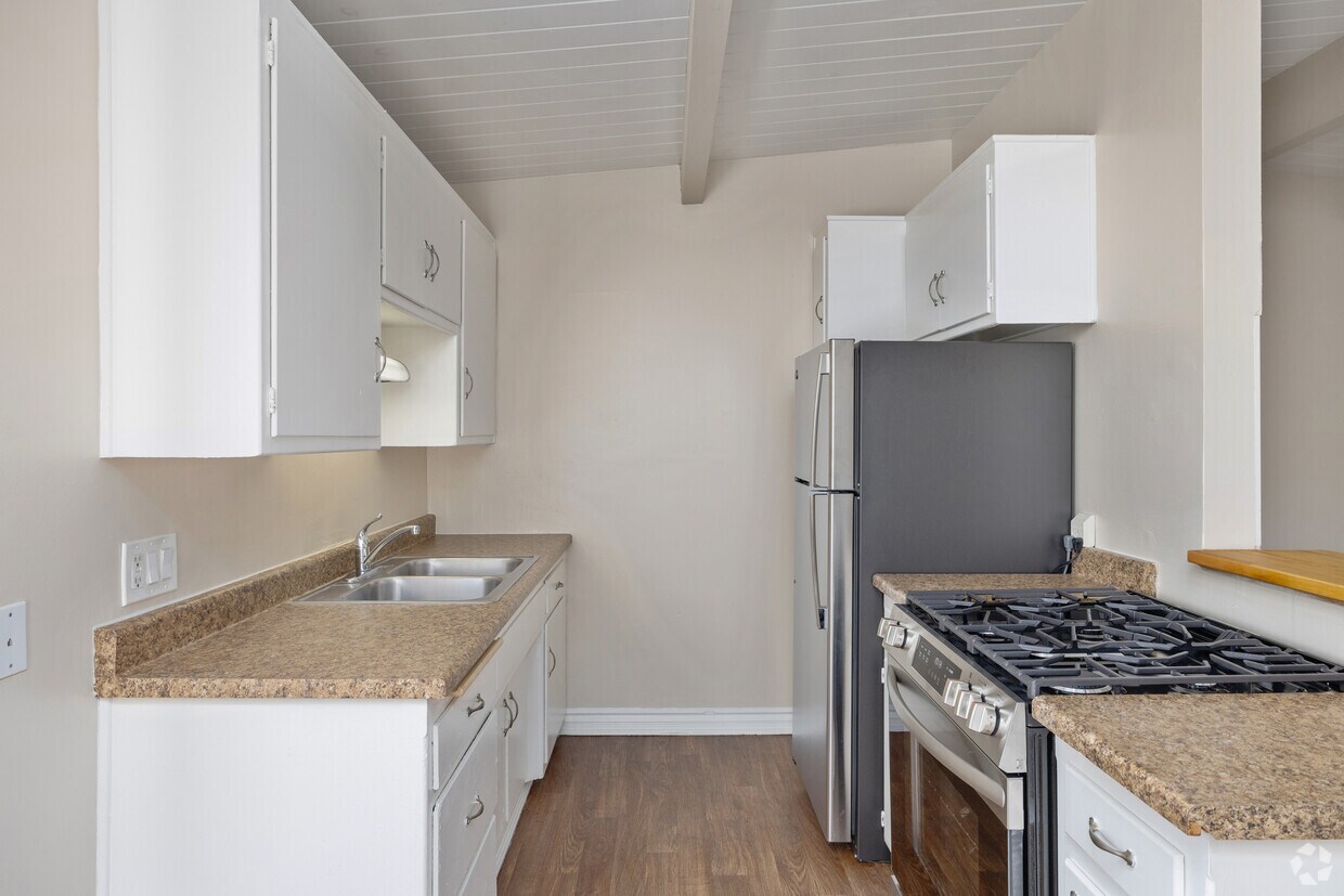 Foto principal - Sea Breeze Garden Apartments