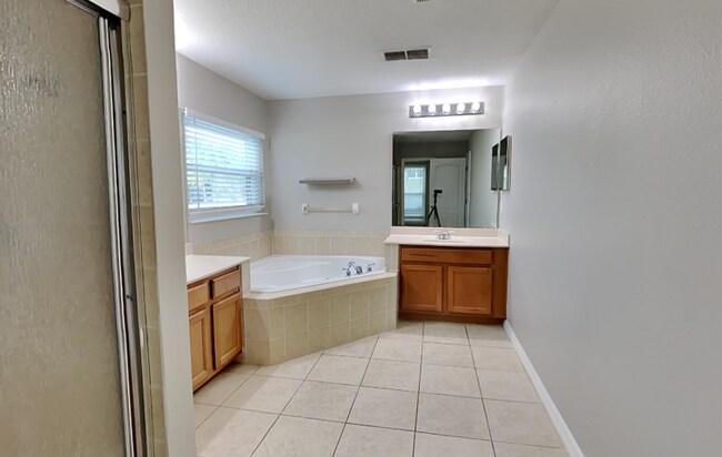 Foto del edificio - 906 Summit Ash Ct