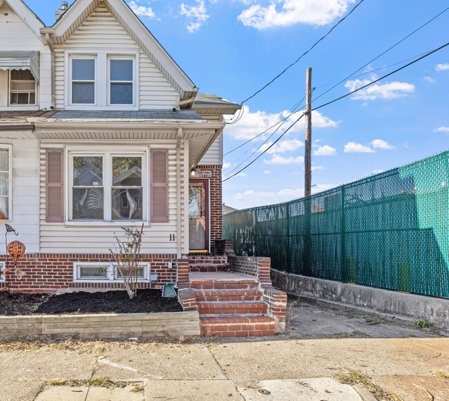 Photo - 11 Bellevue Terrace House