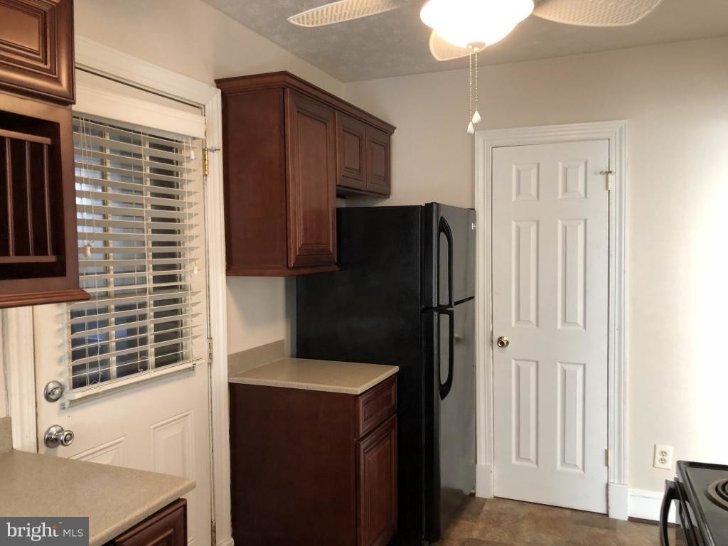 Primary Photo - 27393 N Sandgates Rd
