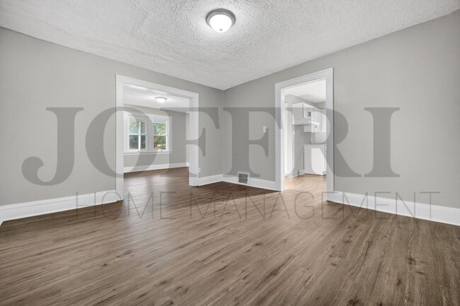 Foto del edificio - 15748 Friend Ave