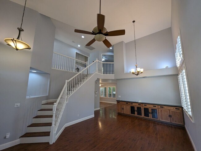 Foto del edificio - Beautiful 3bed 2.5bath 2 story home located in Rivergate Gated Community