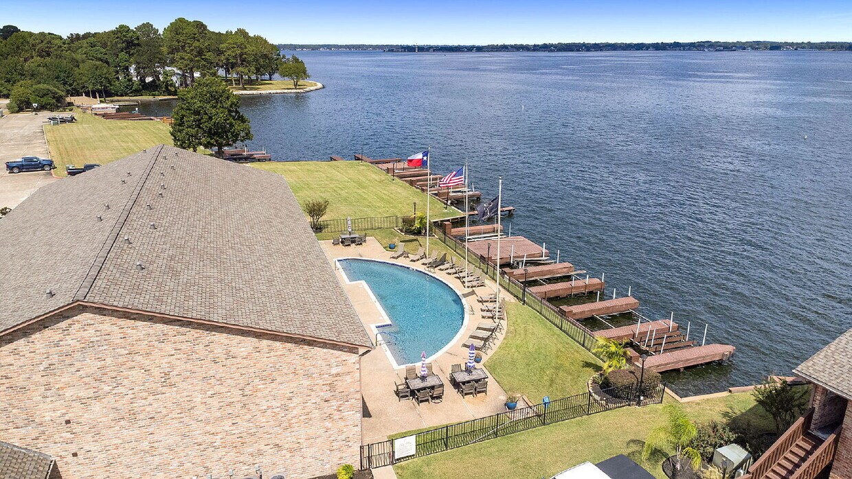 Primary Photo - Welcome to your lakeside sanctuary in the ...