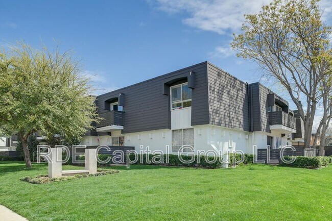 Foto del edificio - 2808 Throckmorton St