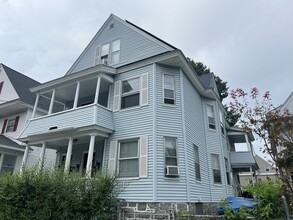 Building Photo - 264 Bailey St