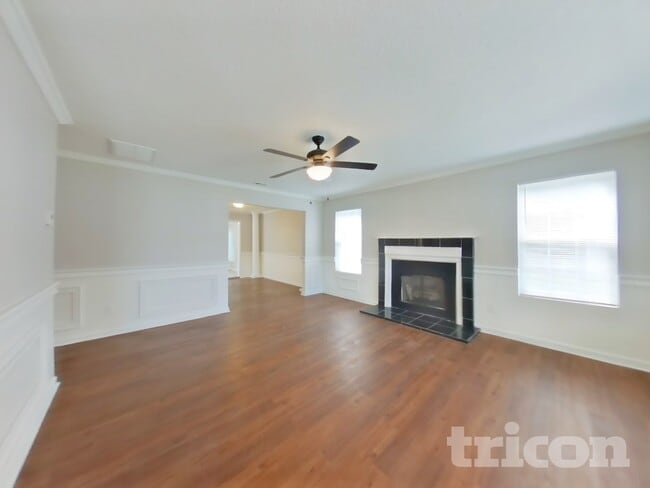 Foto del edificio - 636 Sadler Glen Dr