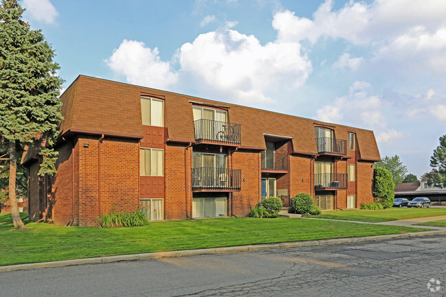 Building Photo - Drawbridge Apartments East