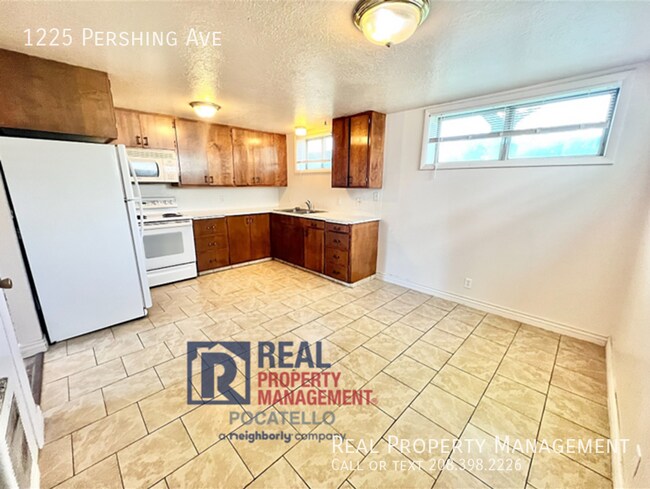 Foto del edificio - 2 Bedroom 1 bath Apartment - Basement