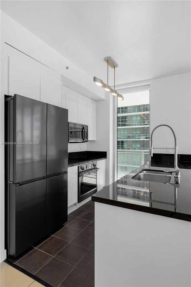 Foto del edificio - 1111 SW 1st Ave