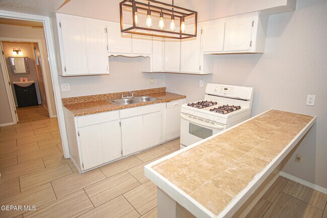 Foto del edificio - 1025 8TH Ave