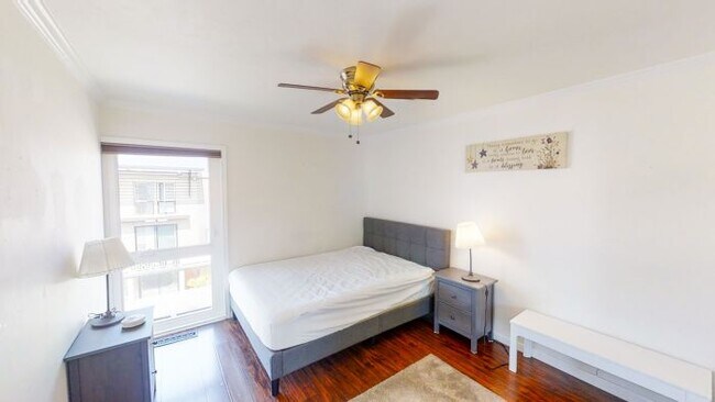 Foto del edificio - 4204 Admiralty Ln