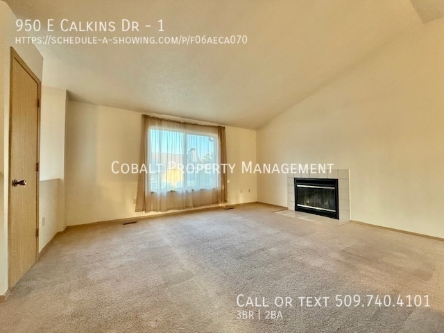 Building Photo - 950 E Calkins Dr