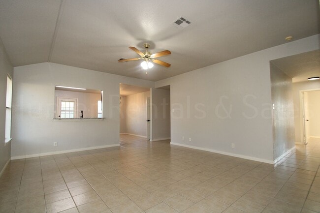Building Photo - Amazing Four-Bedroom!