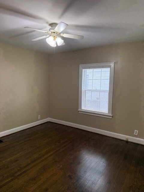 Foto del edificio - Charming cottage like home in wedgewood-ho...