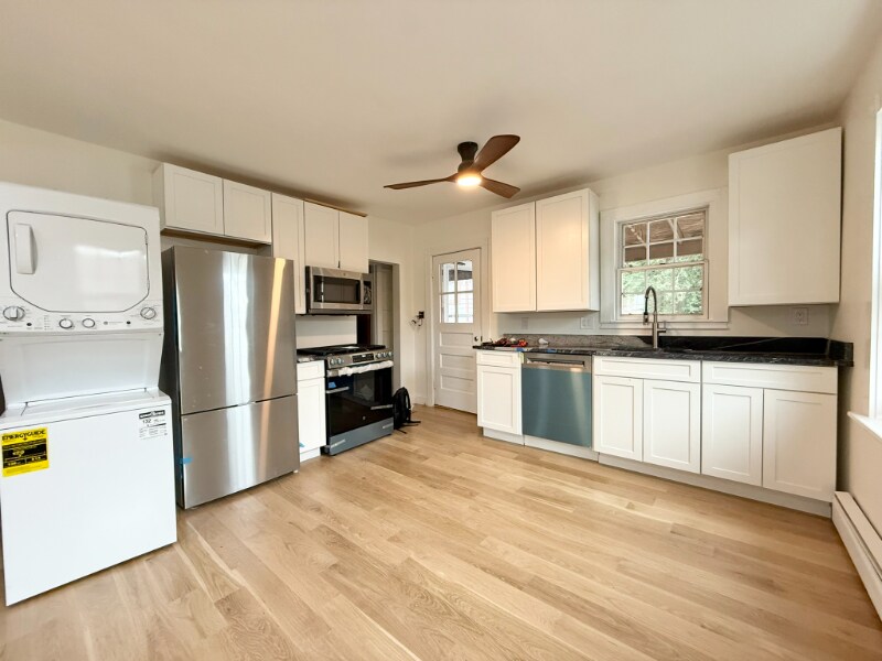 Foto principal - 51 Pleasant St