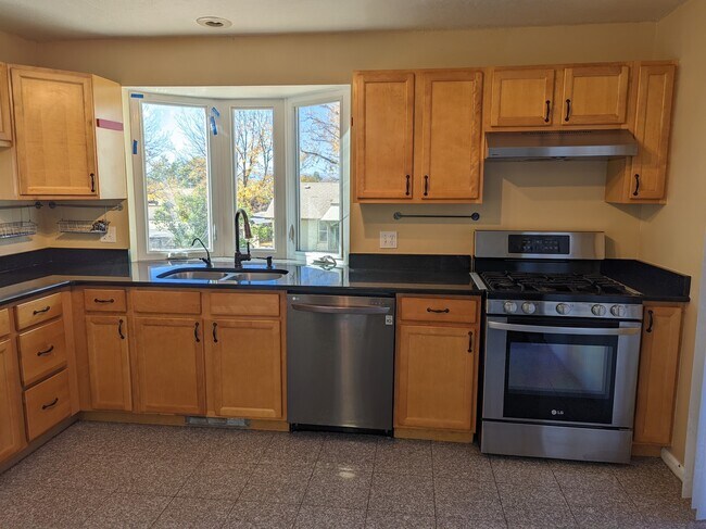 Photo - 1993 S Pitkin St House