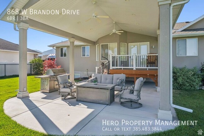 Building Photo - 868 Brandon Dr