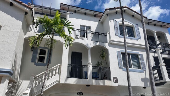 Foto del edificio - 3038 Waterside Cir