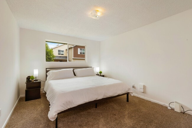 Building Photo - 15704 Ash Way