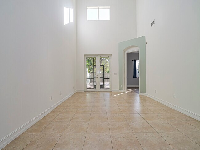 Foto del edificio - 1835 Bridgepointe Cir