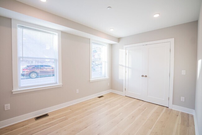 Foto del edificio - 4926 Locust St