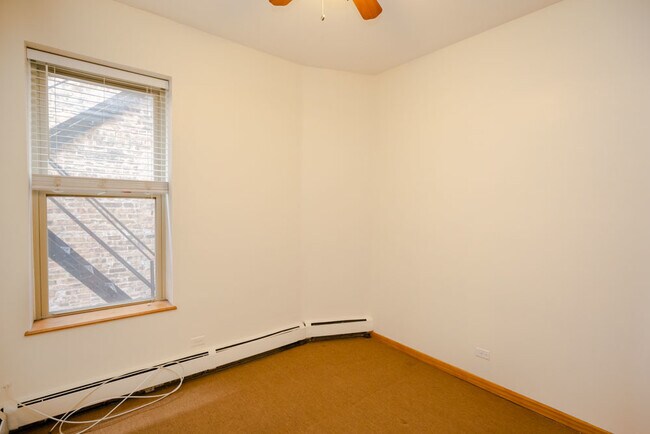Foto del edificio - 6219 S Kenwood Ave