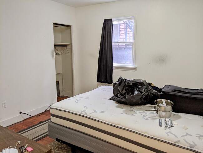 1st floor - 3523 Beechwood Blvd