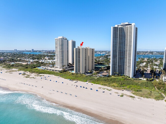 Building Photo - 2800 N Ocean Dr