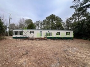 Building Photo - 575 Forts Pond Rd